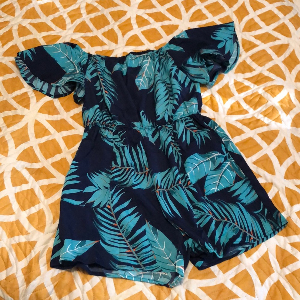 Off the shoulder romper with pockets